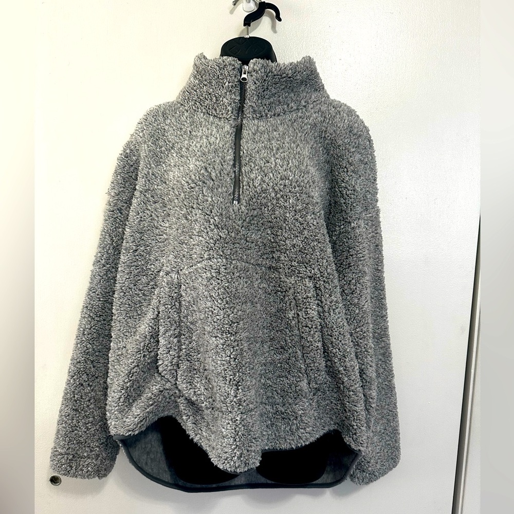 NWOT Old Navy Grey Sherpa Fleece Quarter Zip Size XL